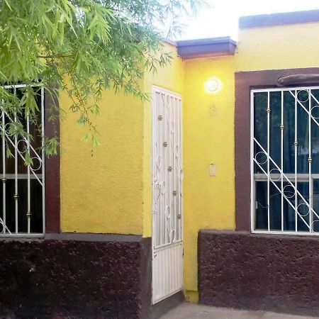 Casa Vicky Alojamiento Para Vacaciones Y Tramites Consulares 시우다드 후아레스 외부 사진