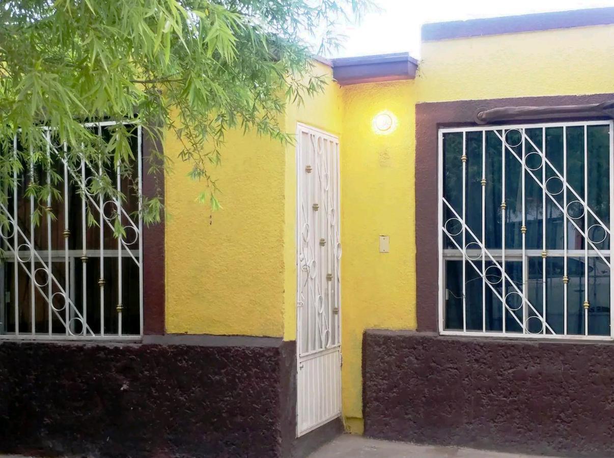 Casa Vicky Alojamiento Para Vacaciones Y Tramites Consulares 시우다드 후아레스 외부 사진